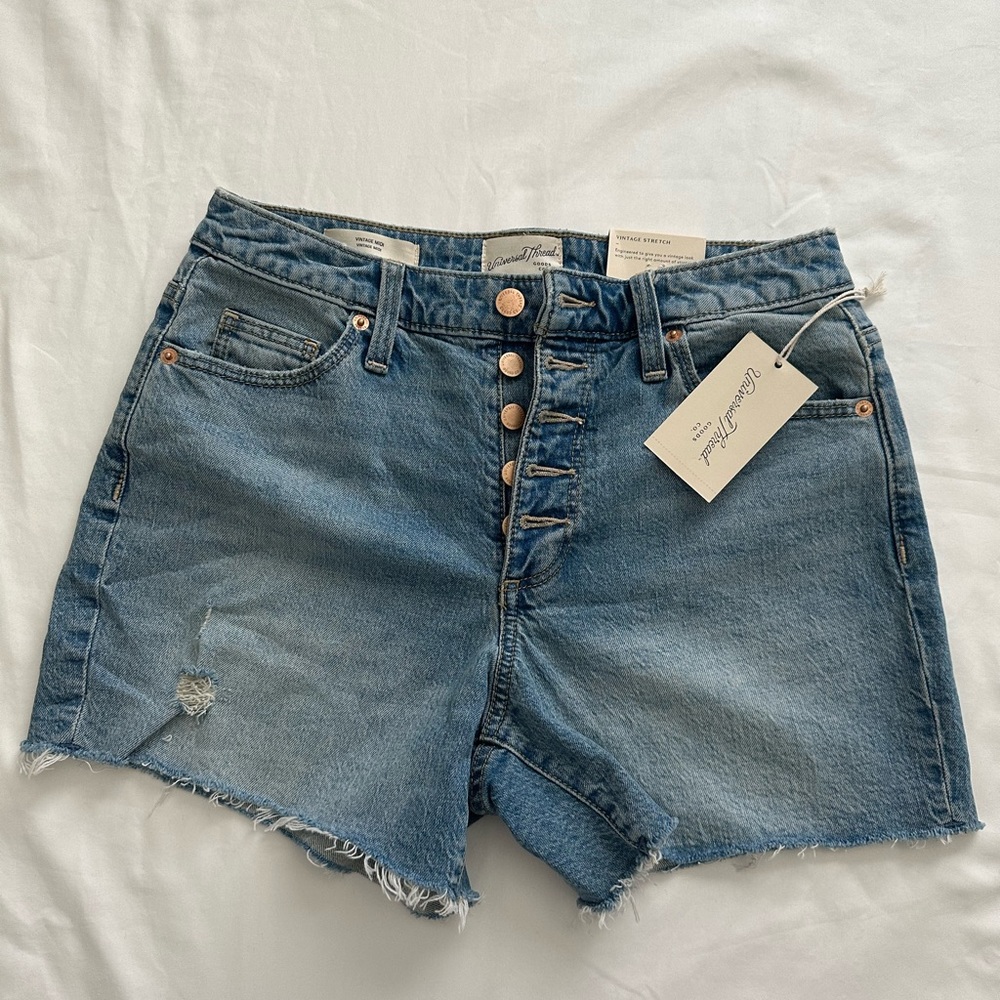 Target Vintage Midi Shorts, size 4